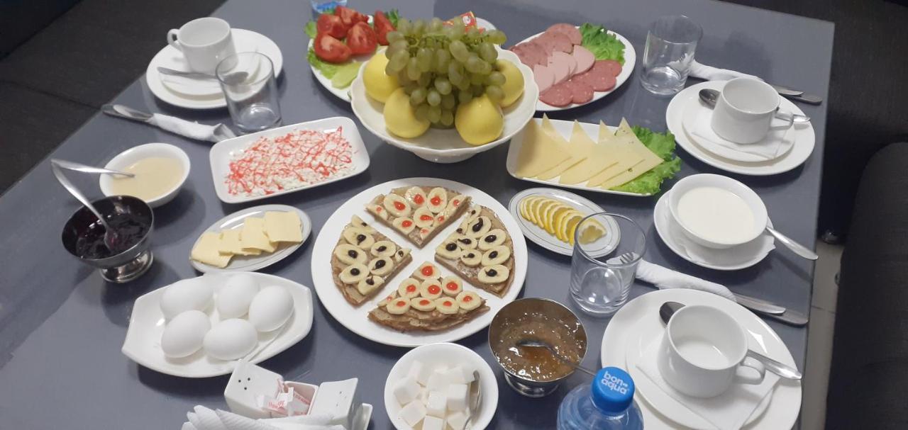 Oriyo Dushanbe Hotel Ngoại thất bức ảnh