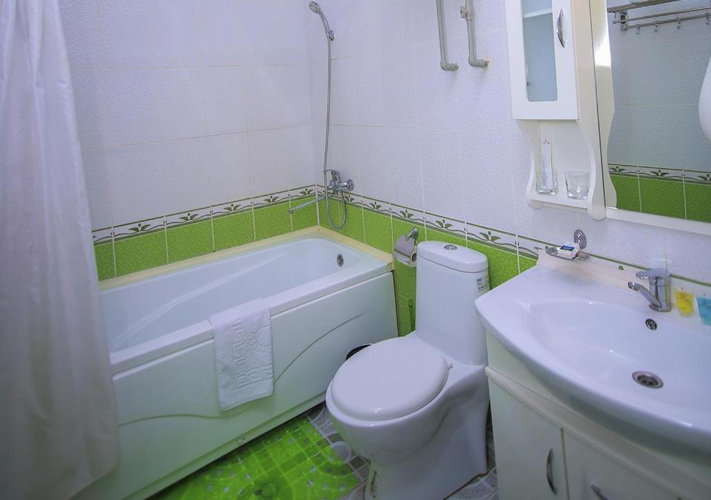 Oriyo Dushanbe Hotel Ngoại thất bức ảnh