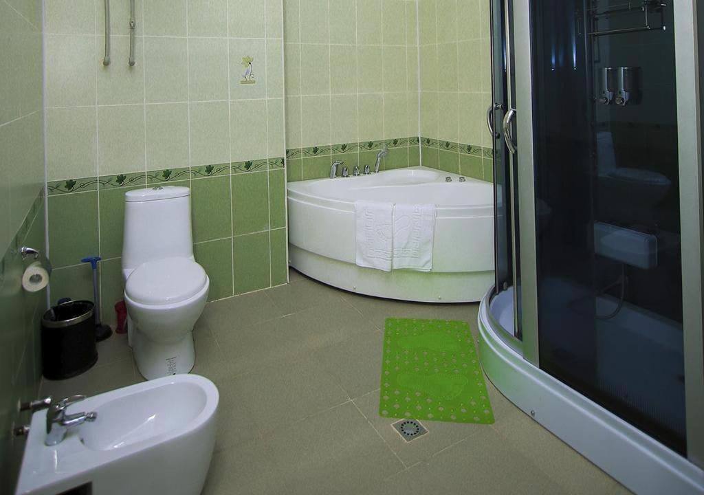Oriyo Dushanbe Hotel Ngoại thất bức ảnh