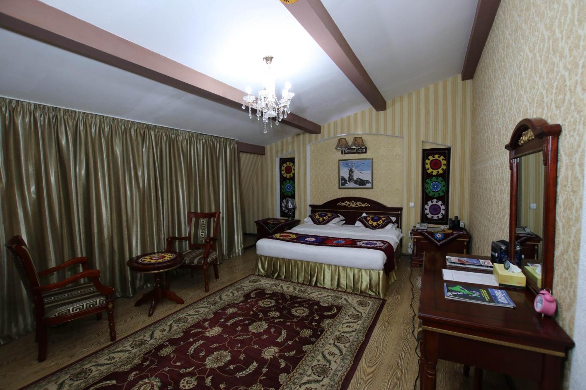 Oriyo Dushanbe Hotel Ngoại thất bức ảnh