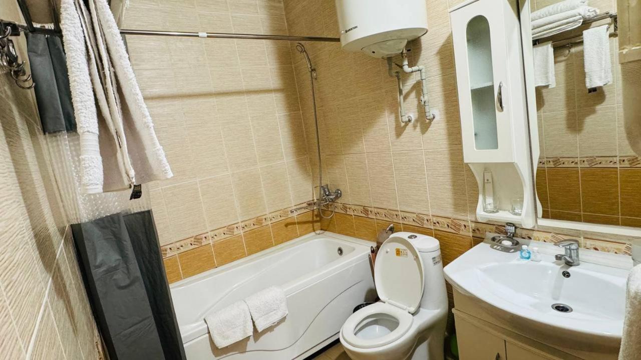 Oriyo Dushanbe Hotel Ngoại thất bức ảnh