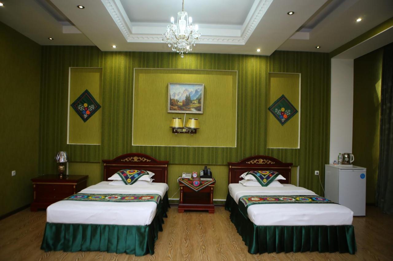 Oriyo Dushanbe Hotel Ngoại thất bức ảnh